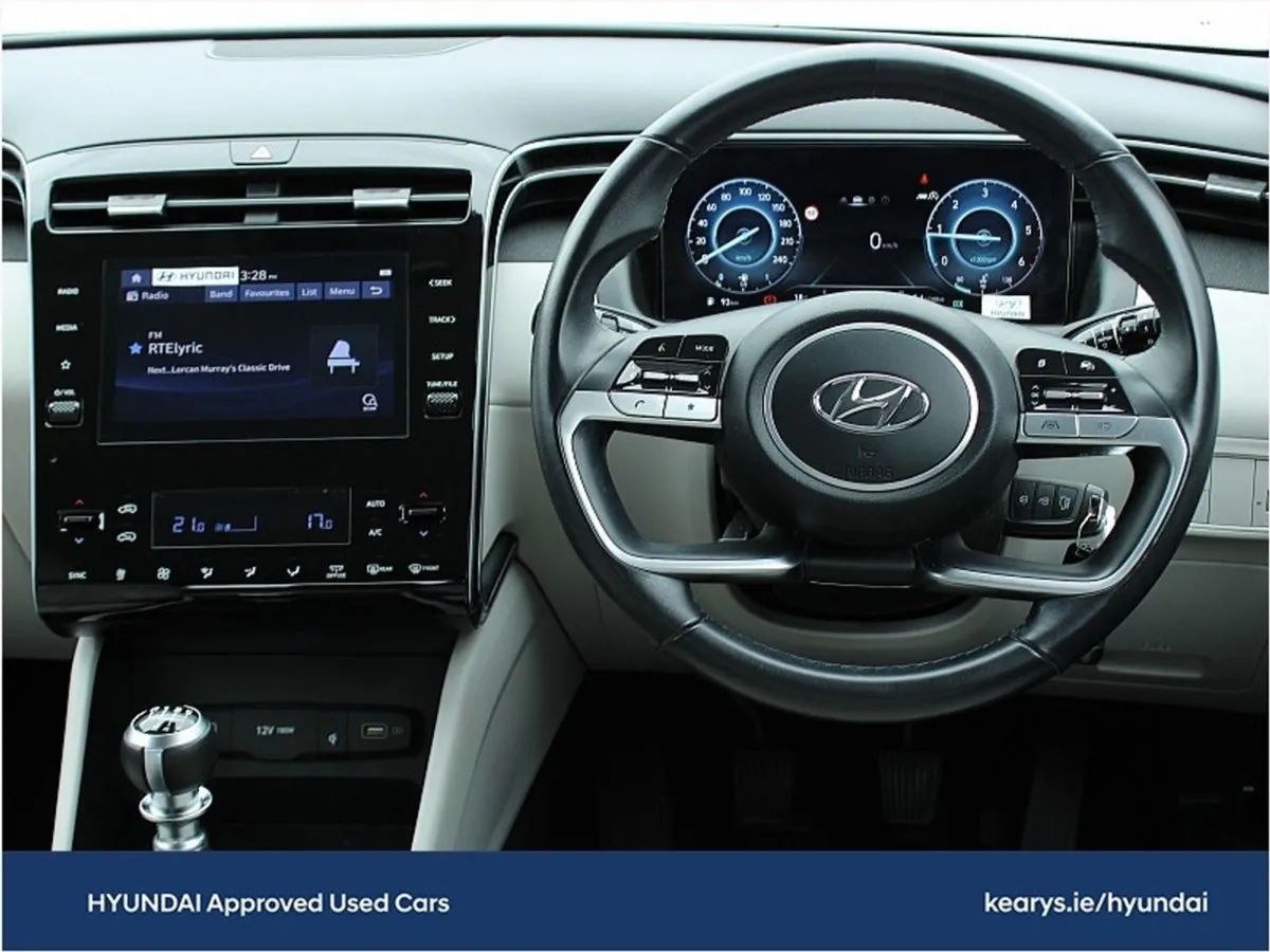 Hyundai Tucson Just In - 2WD Executive - Image 4