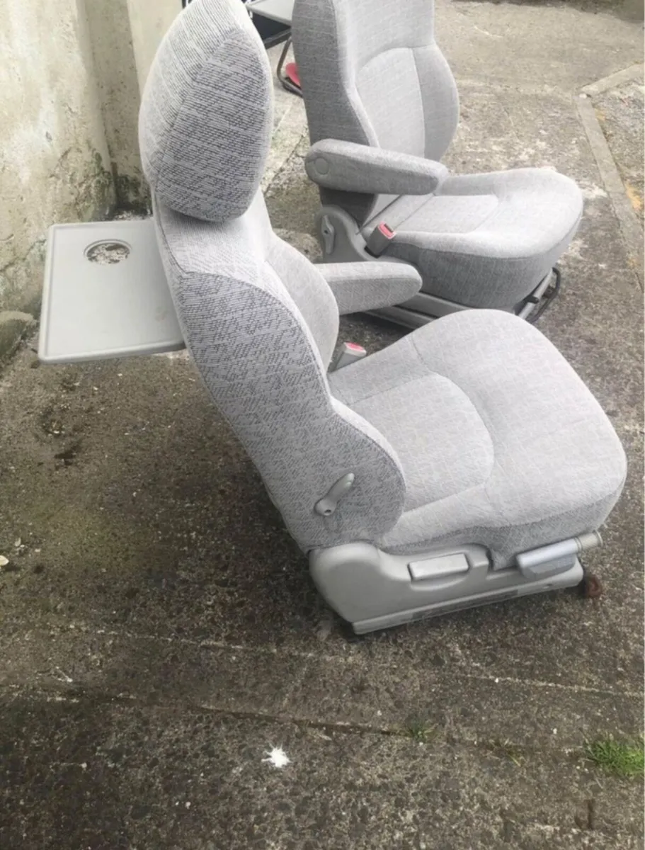 SWIVEL CAMPER MOTORHOME CAPTAIN FRONT SEATS - Image 4