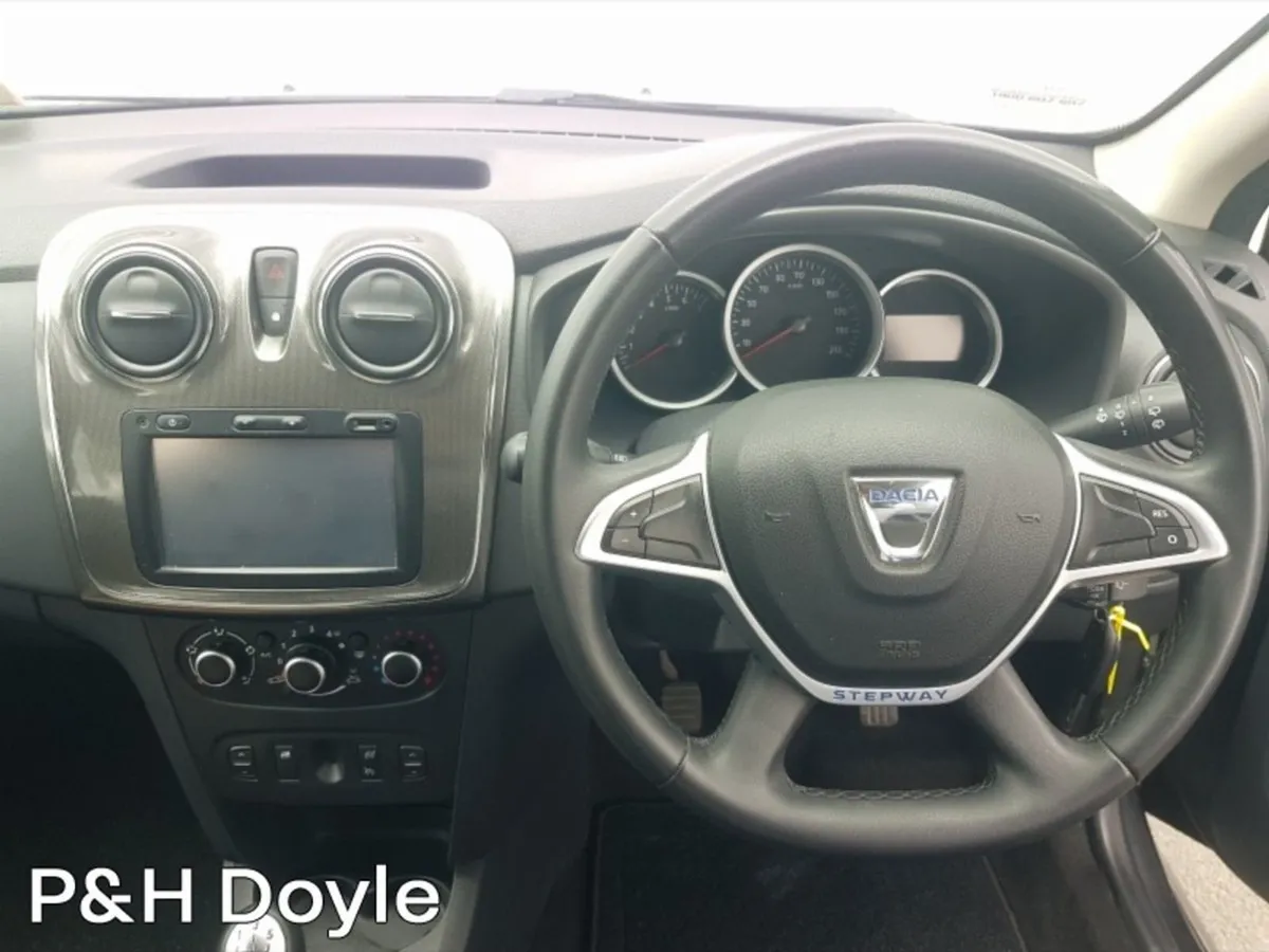 Dacia Sandero Stepway Signature - Image 2