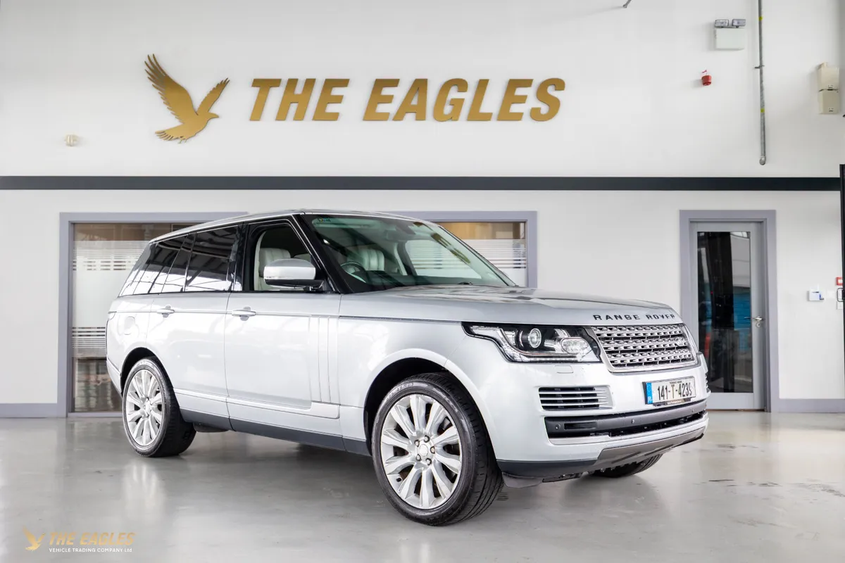Land Rover RANGEROVER 3.0 TDV6 VOGUE 5DR A - Image 1