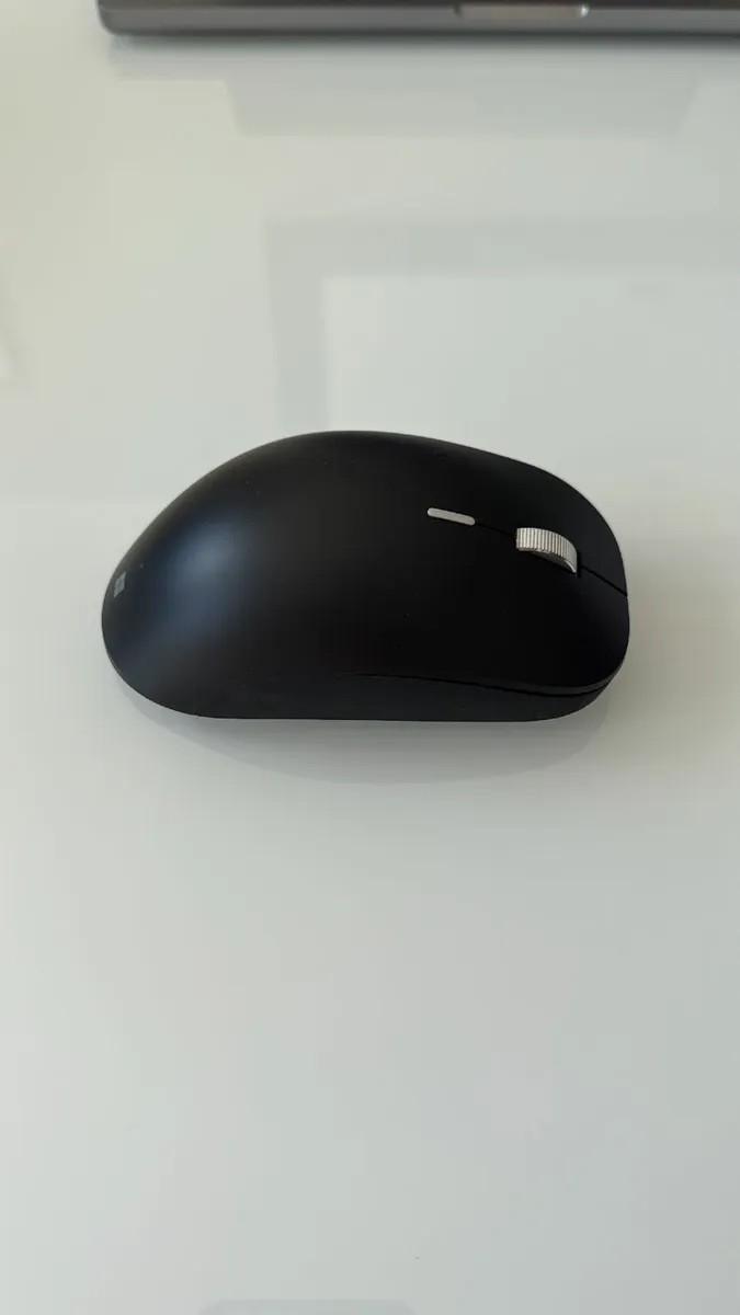 Microsoft Surface Precision Mouse - Black - Image 2