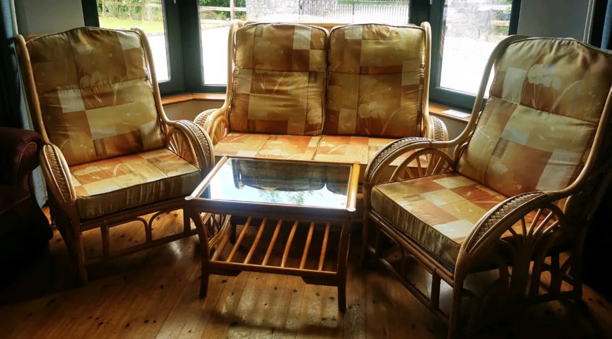 Conservatory / Garden Furniture set - Image 1