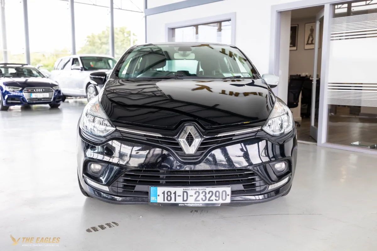 Renault Clio IV DYNAMIQUE NAV 1.2 PETR 4DR - Image 2