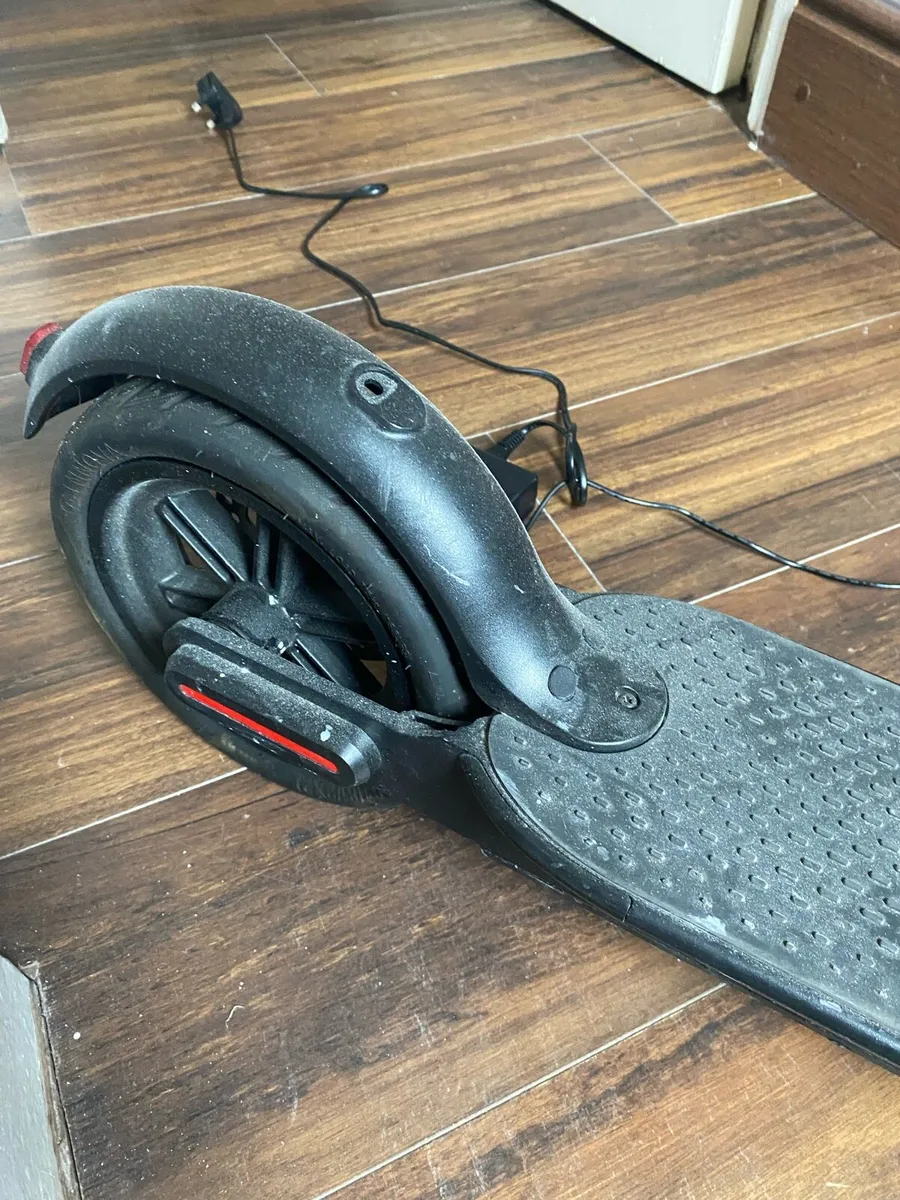 Electric scooter - Image 1