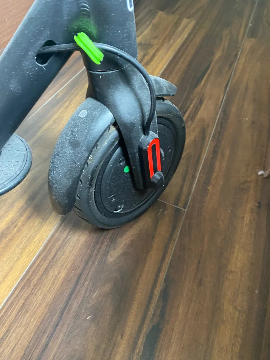 Electric scooter - Image 2