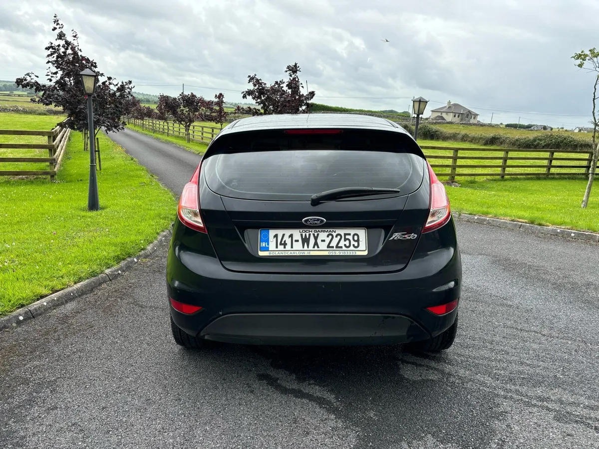 2014 BLACK FORD FIESTA 1.2 PETROL - Image 4