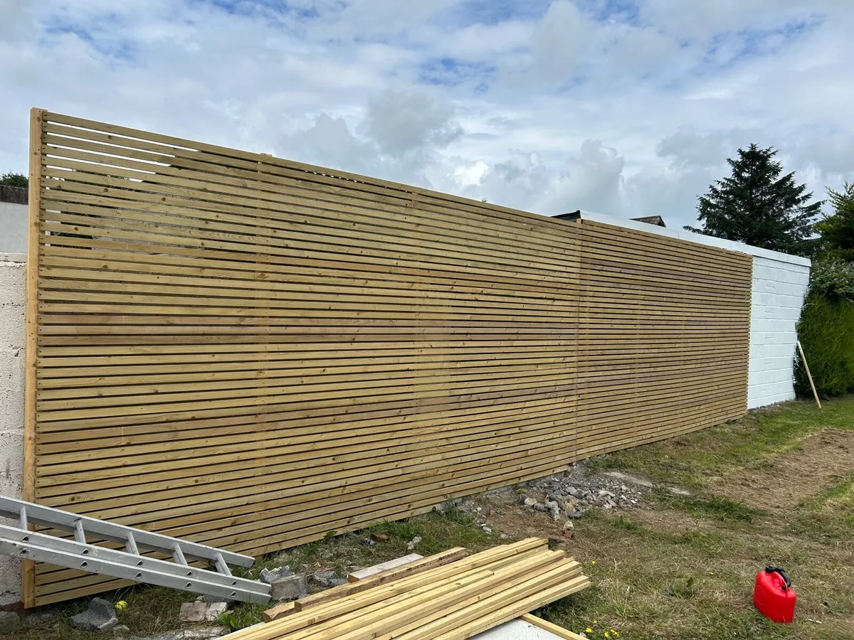 Wooden timber - Image 1