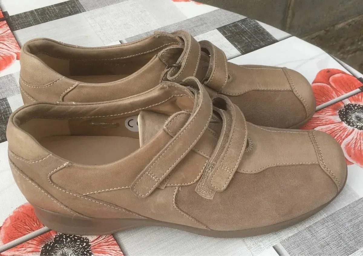 NEW Xsensible Lucia Ladies Shoes, Leather, Size 7 - Image 1