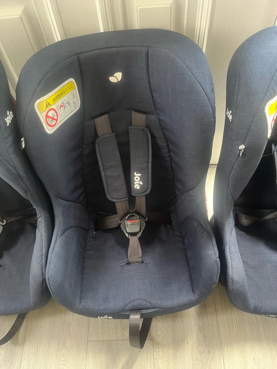 Car seats - Image 3