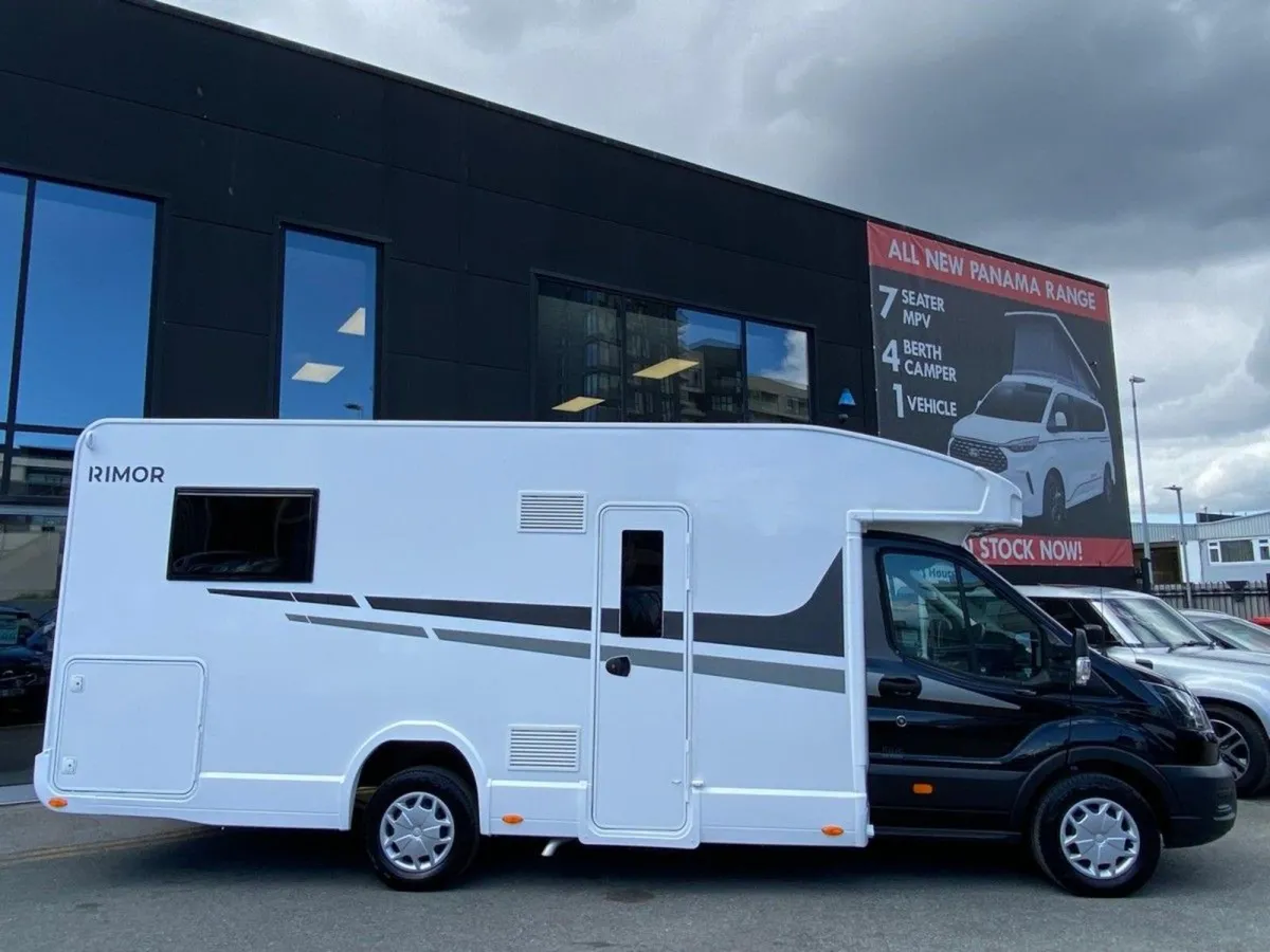 2025 RIMOR KILIG 66 PLUS 4 BERTH MOTORHOME - Image 3