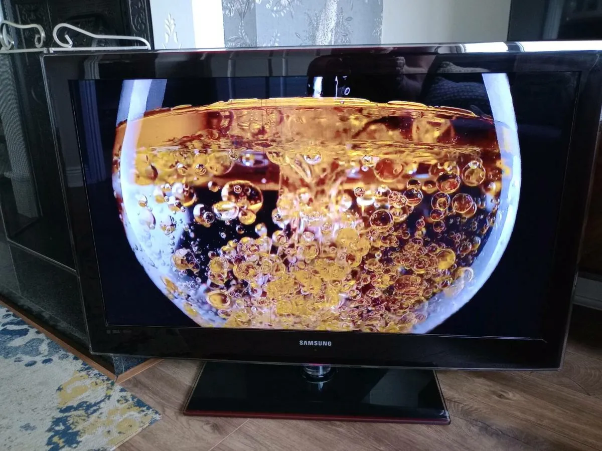 Samsung 40" TV not smart UE40B6000VW - Image 3