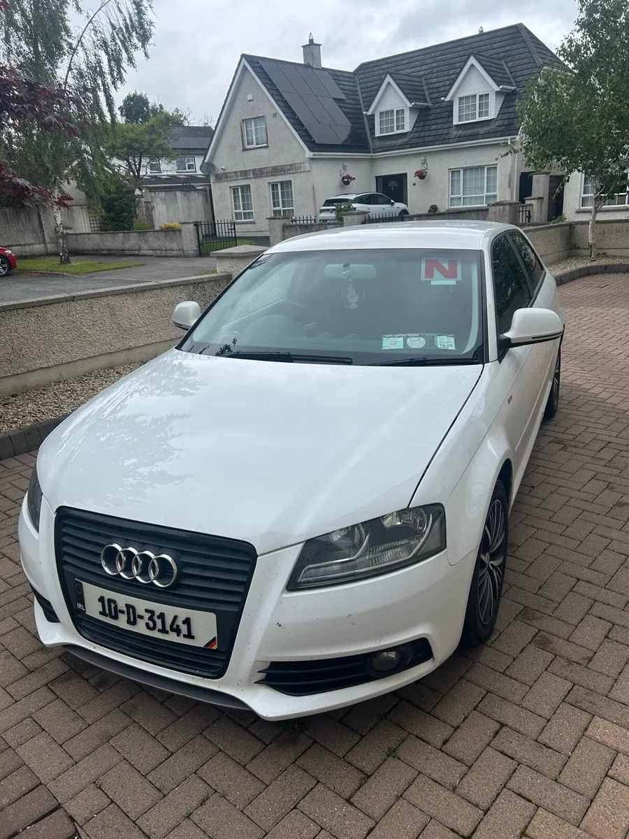 White Audi Sportback 2010 A3 1.6 Diesel 105bhp 3DR - Image 1