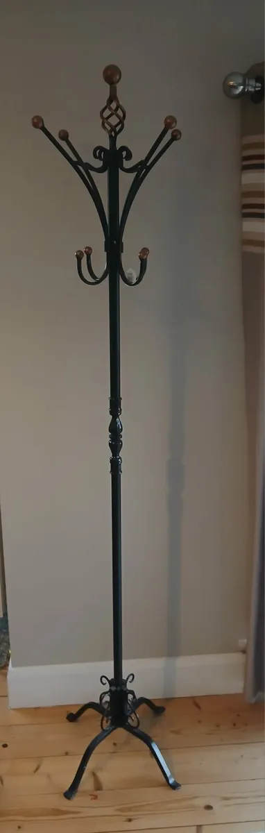 Coat stand