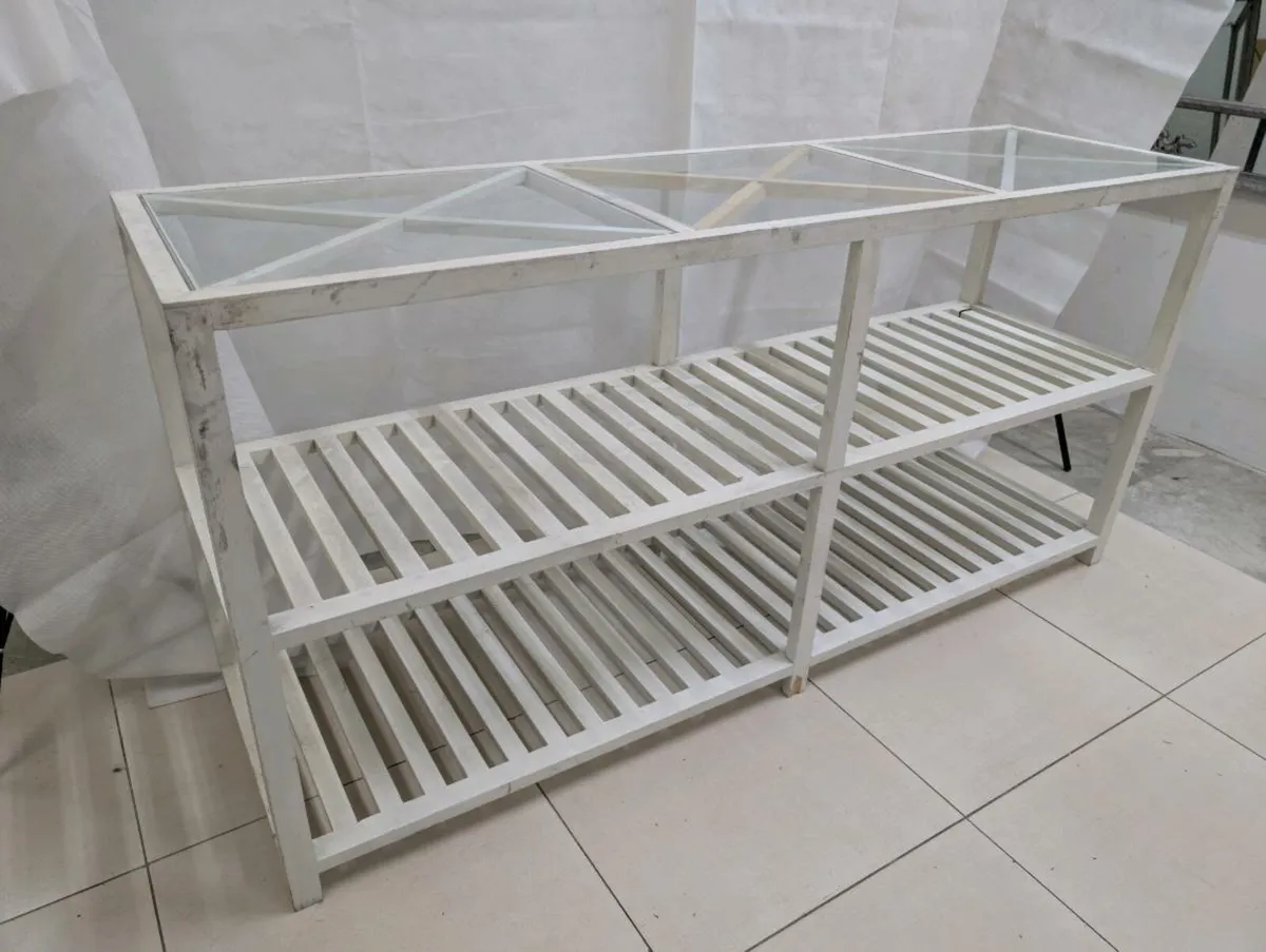 Three tier display unit - Image 1