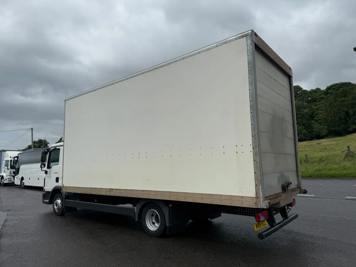 MAN TGL 8.160 Rear Air Suspension - Image 4