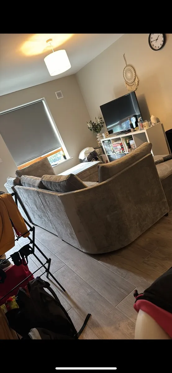 Couch - Image 1