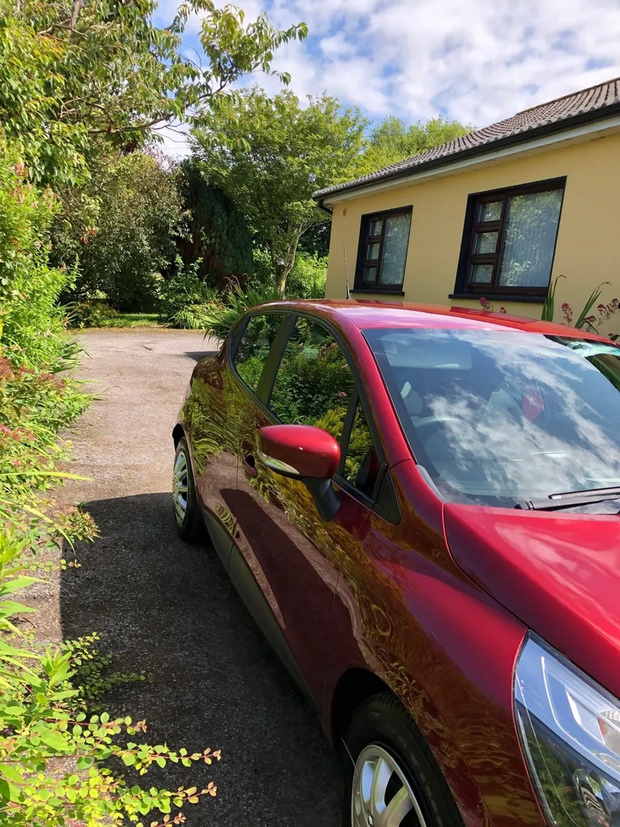 Renault Clio 2017 - Image 2