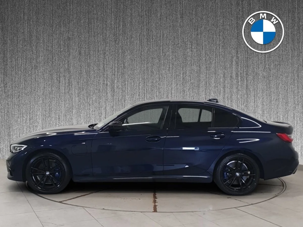 BMW 3 Series 330e M Sport - Image 4