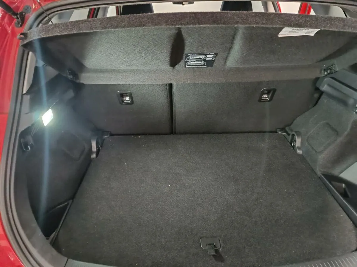 Toyota auris hybrid - Image 4
