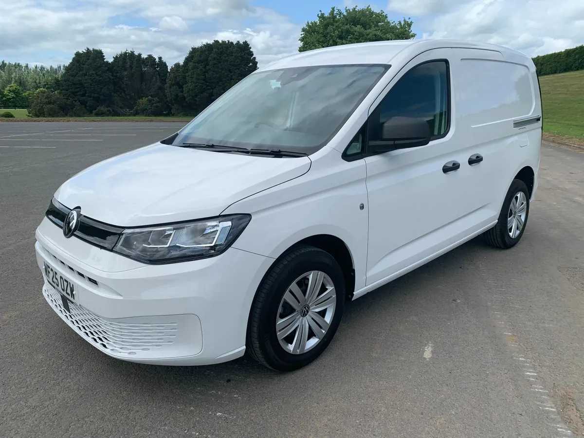 Volkswagen Caddy Commerce Plus 122 Automatic 2025 - Image 4
