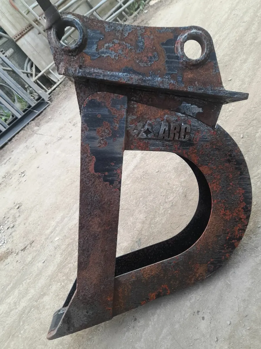tile drain bucket - Image 1