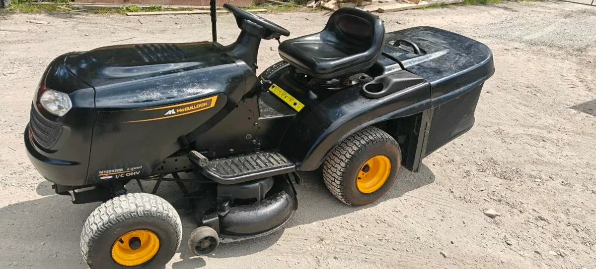 Mcculloch ride on mower 13.5hp - Image 1