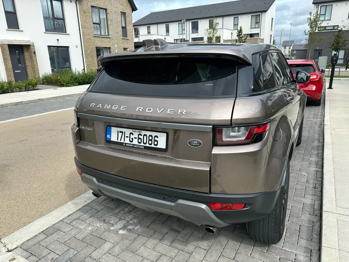 Range Rover Evoque 2017 - Top Spec Automatic - Image 4