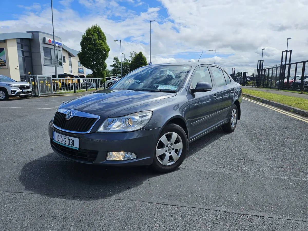 Skoda Octavia 1.2 Automatic Low Milleage NCT & Tax - Image 2