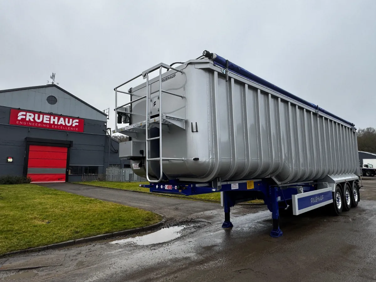 2025 Fruehauf 70CU YD BATHTUB  **ONE AVAILABLE** - Image 4