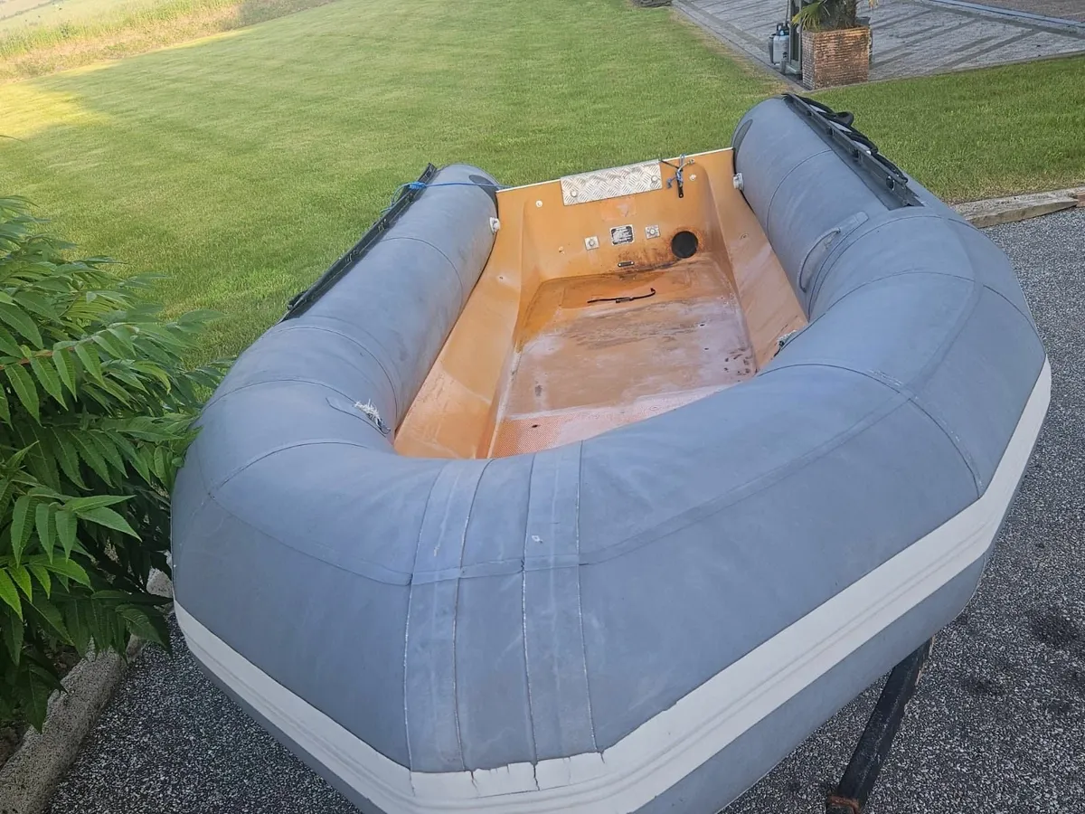 4m AVON RIB - Image 2
