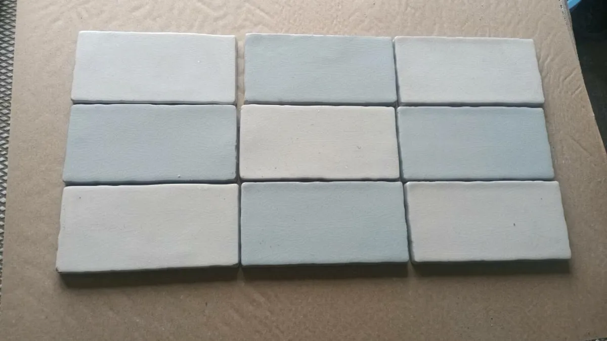 Job lot kitchen tiles - Image 1