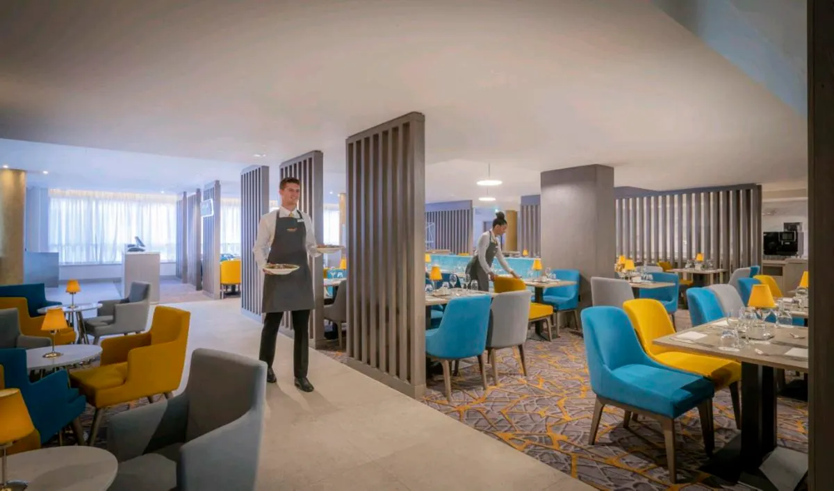 Deluxe Twin Room - Image 2