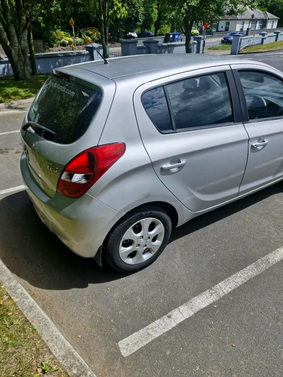 Hyundai i20 - Image 3