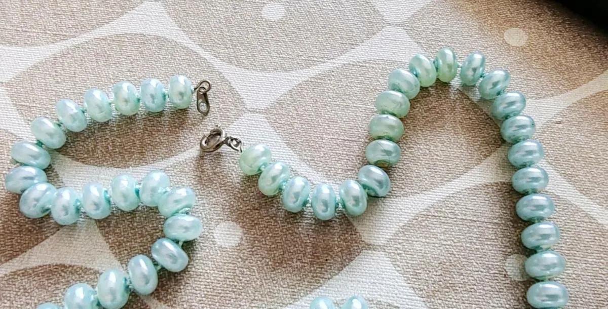 Beaded necklace - Image 2