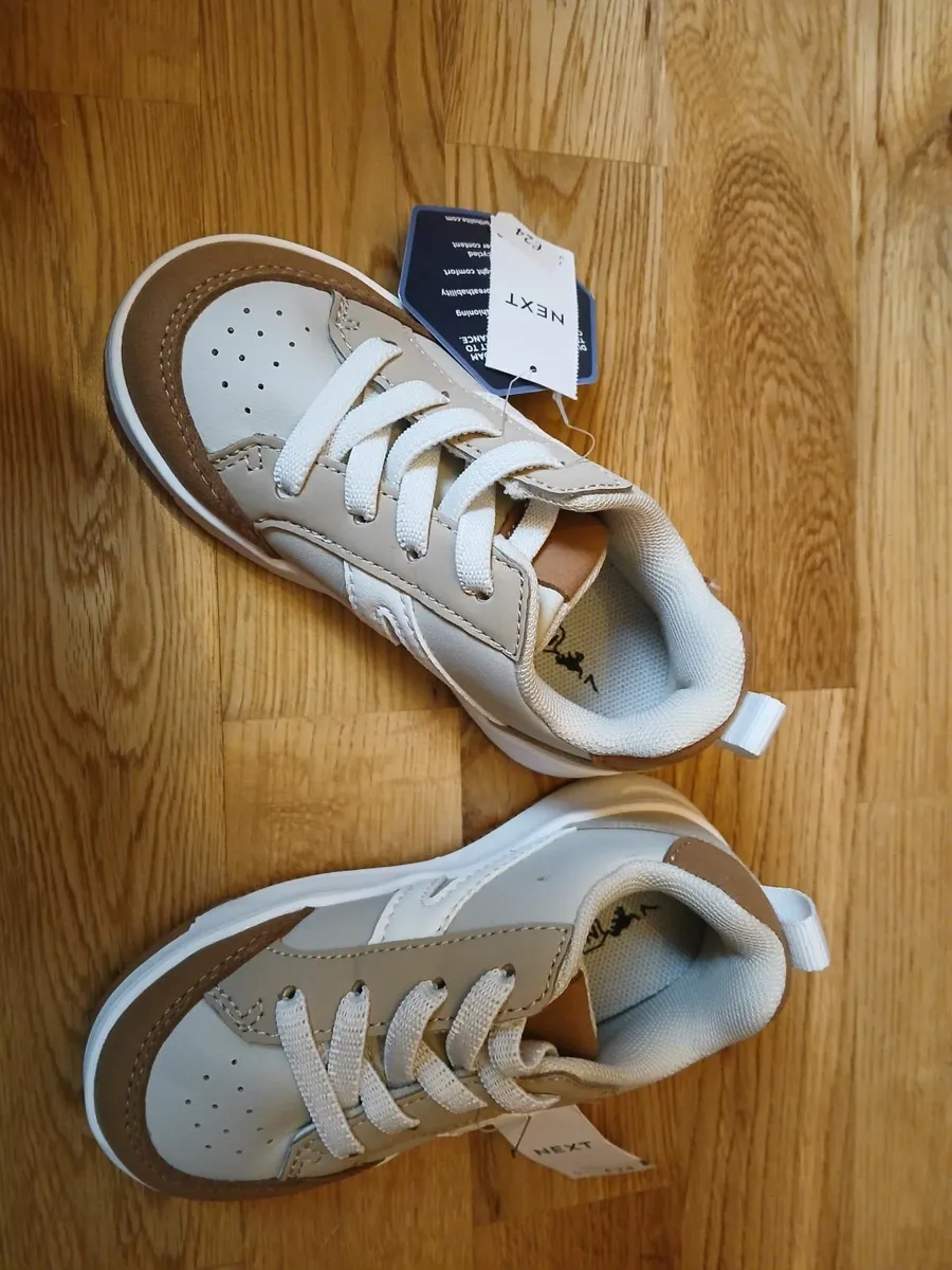 Boys Shoes Brand New - Image 4
