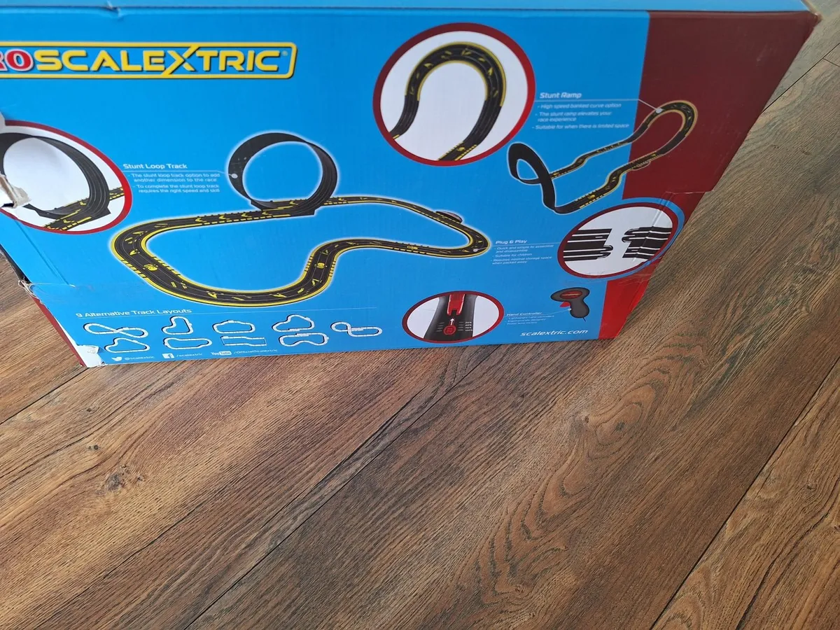Scalextric law enforcer set - Image 2