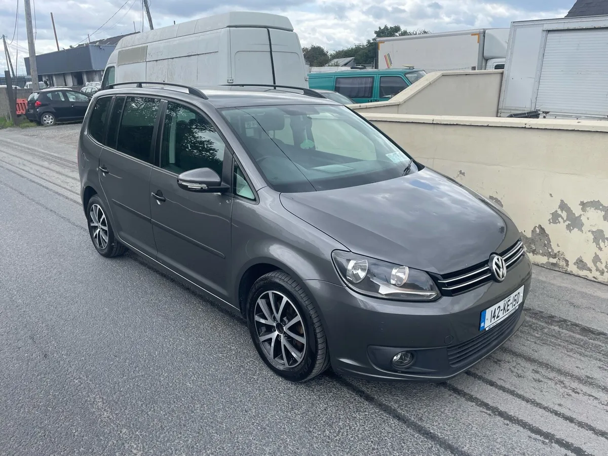 Volkswagen touran 2014 - Image 1