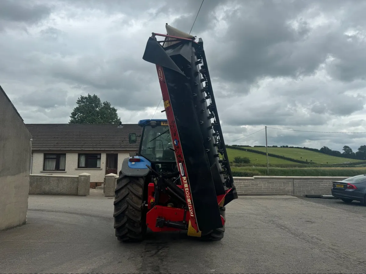 Mower conditioner - Image 2