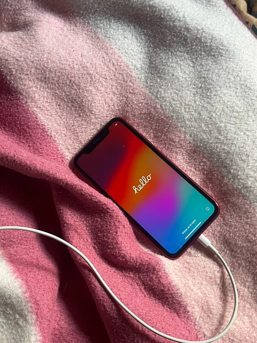 iPhone XR - Image 1