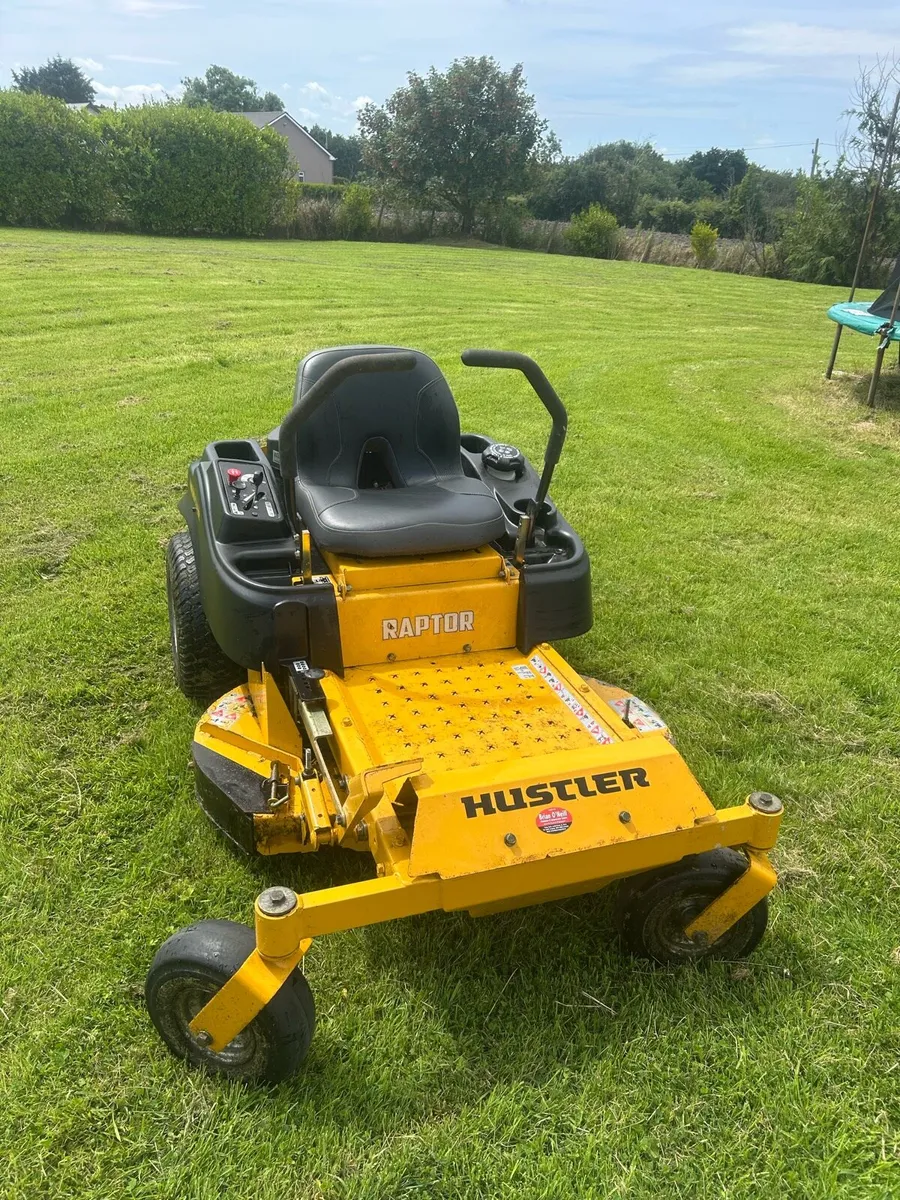 Hustler Raptor XD 42 Lawnmower - Image 1