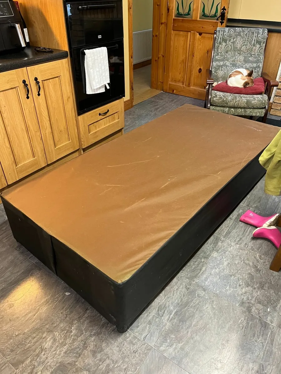 Single bed free - Image 2