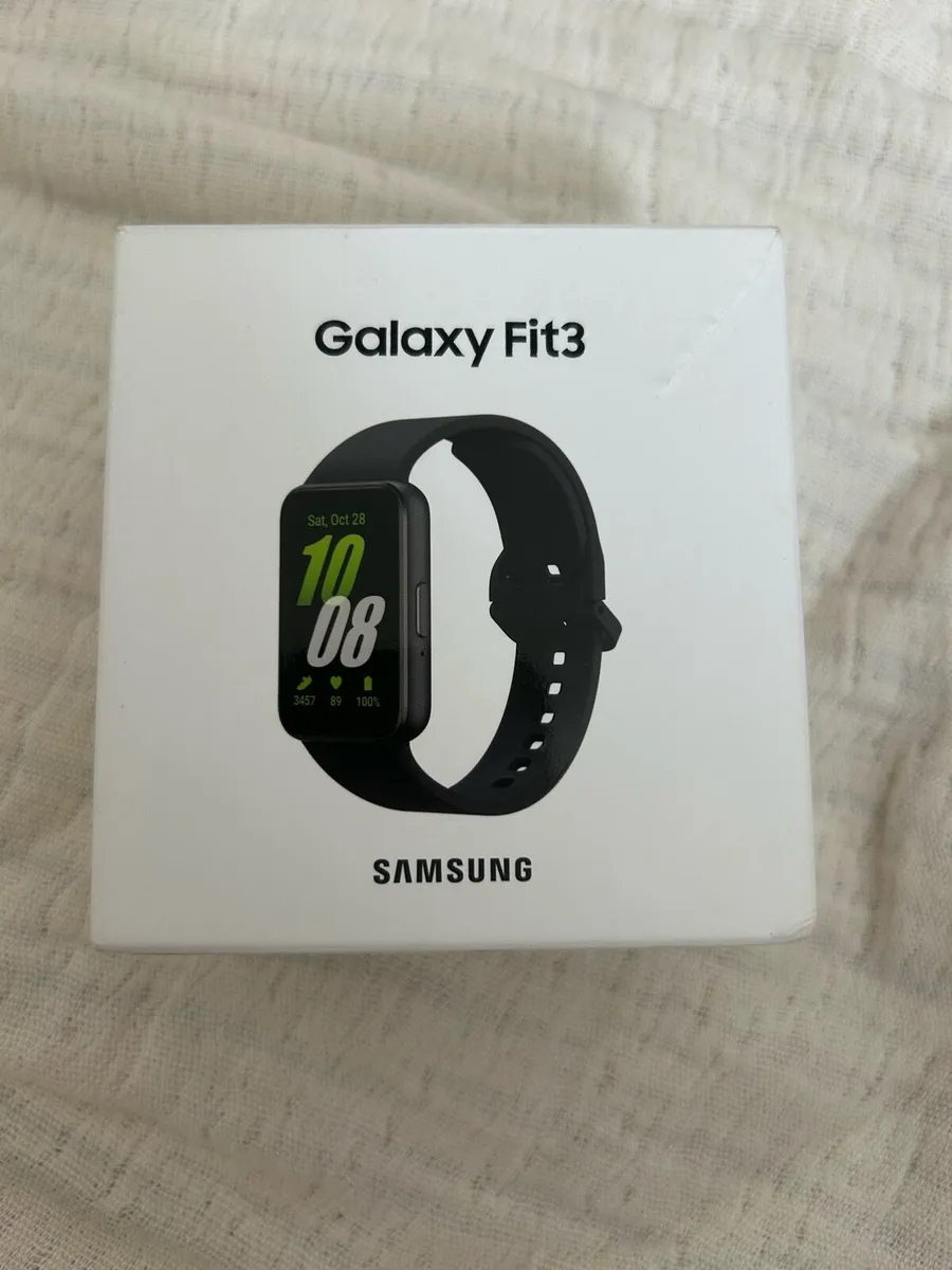 Samsung Galaxy Fit3 smartwatch - Image 1
