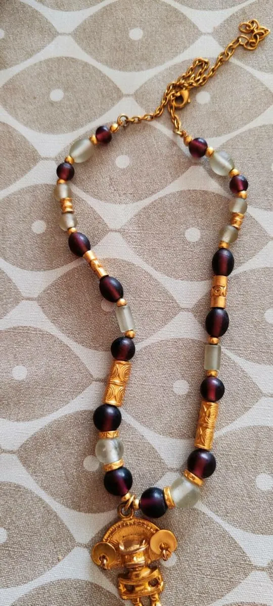Retro necklace with amethyst and clear stones - Image 2