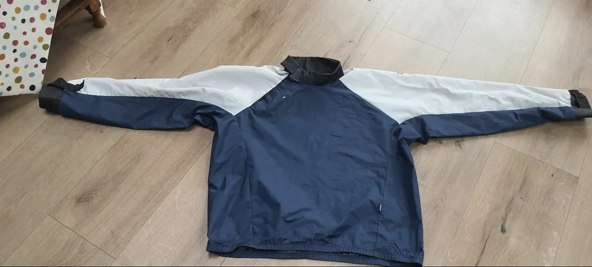 Wind proof Gill cag. Small mens/medium ladies - Image 4