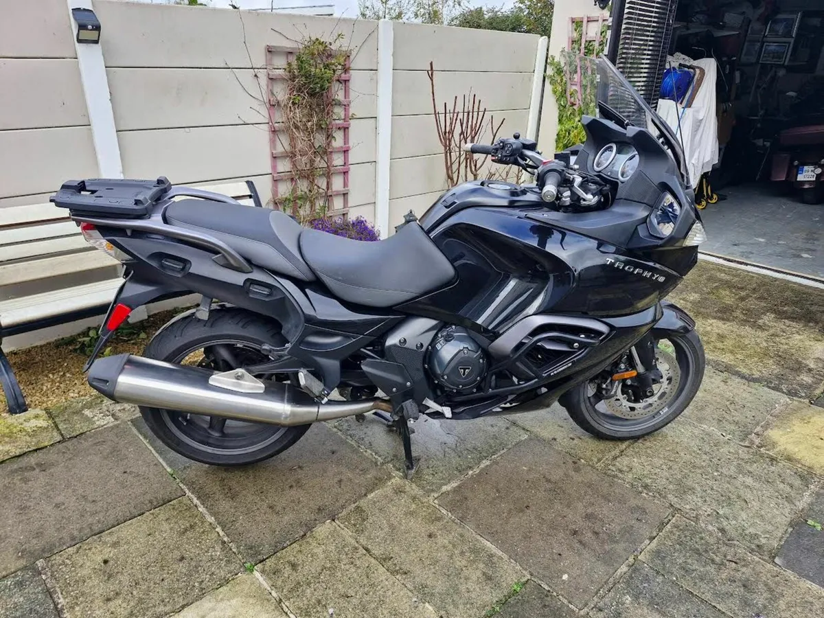 Triumph Trophy SE Model 1200 - Image 4