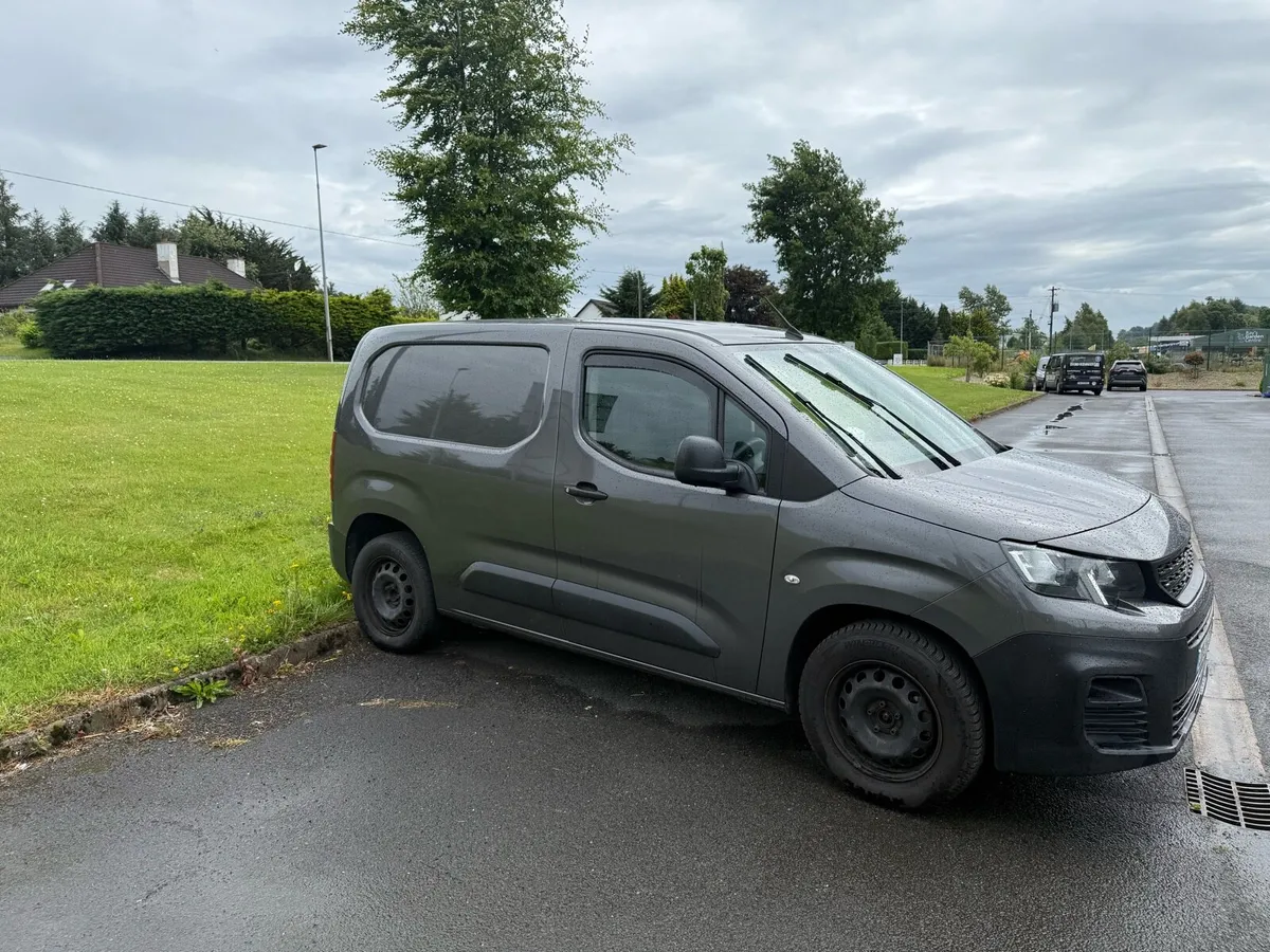 Peugeot partner no Vat 1.5HDI - Image 2