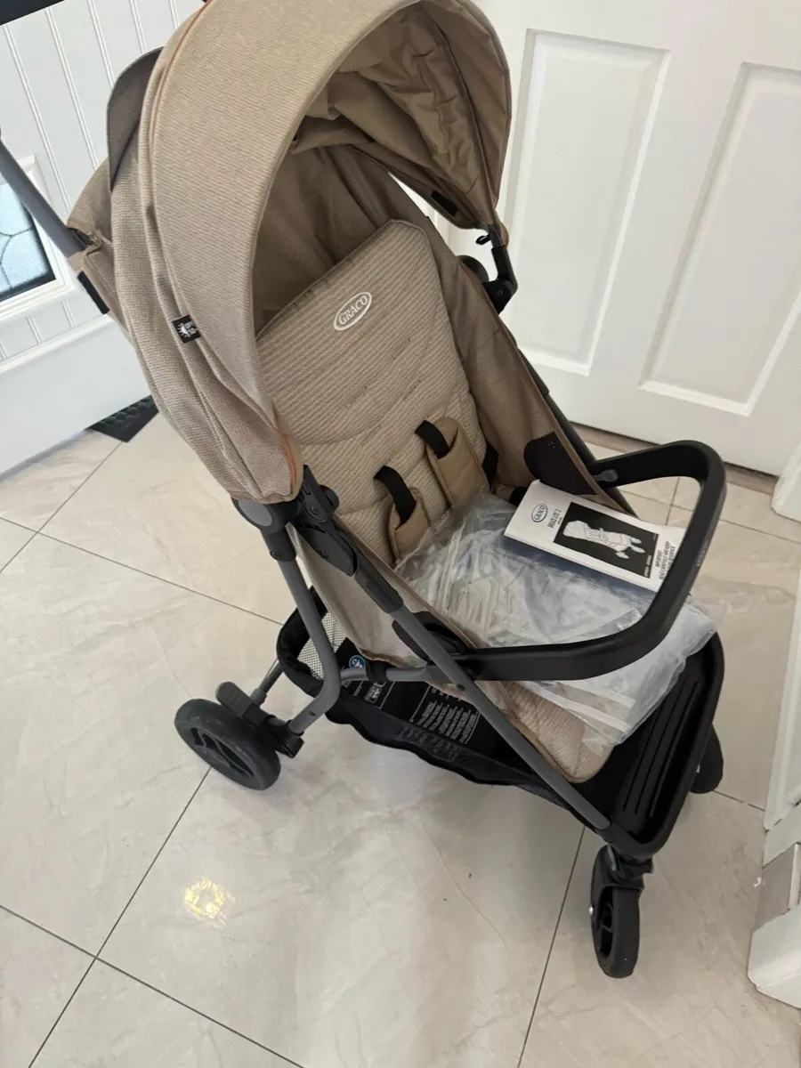 Graco Stroller - Image 3