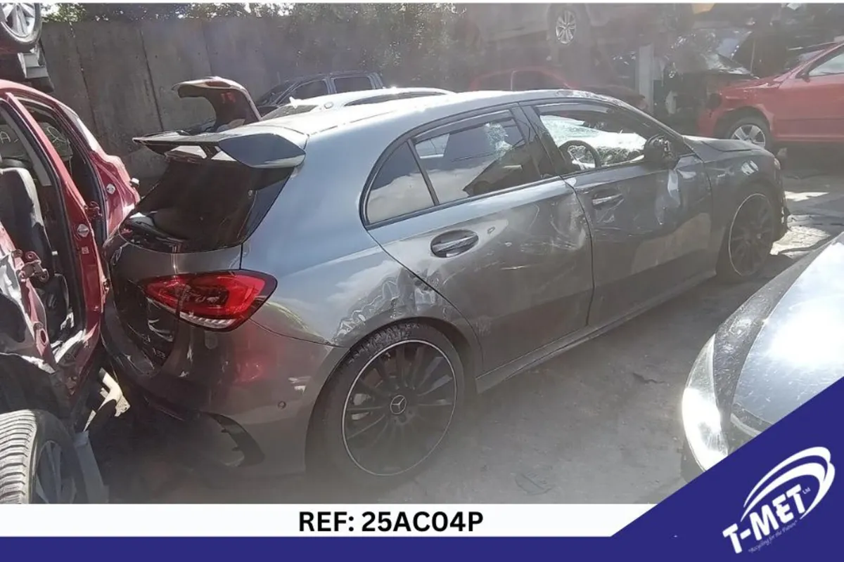 2019 MERCEDES C-CLASS BREAKING FOR PARTS - Image 1