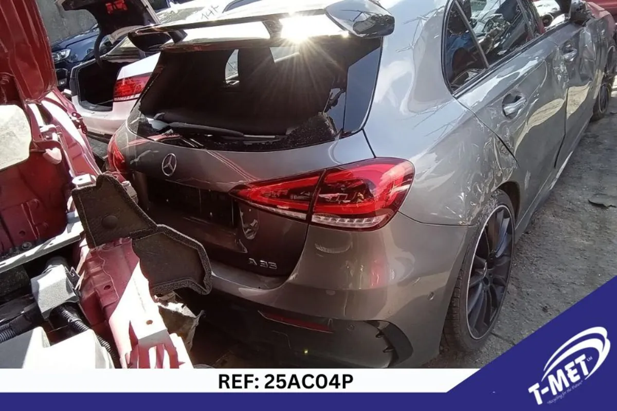 2019 MERCEDES C-CLASS BREAKING FOR PARTS - Image 2