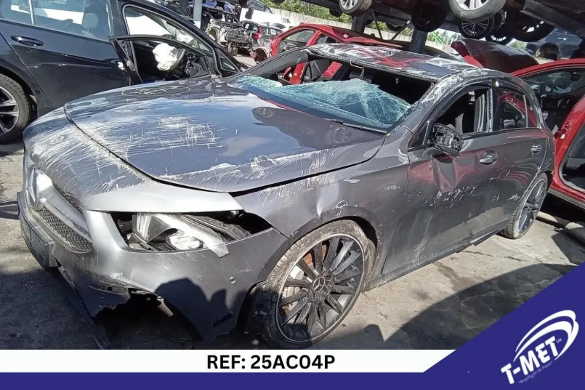 2019 MERCEDES C-CLASS BREAKING FOR PARTS - Image 4